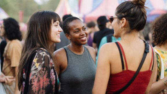 Astuces pour échanger avec d’autres passionnés lors de festivals et événements culturels
