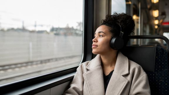 Optimiser ses temps de trajet avec des podcasts culturels pertinents