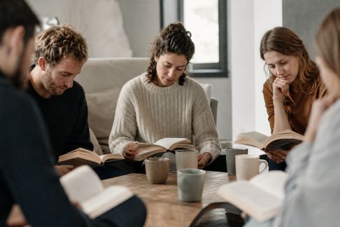Trouver et rejoindre des clubs de lecture en ligne